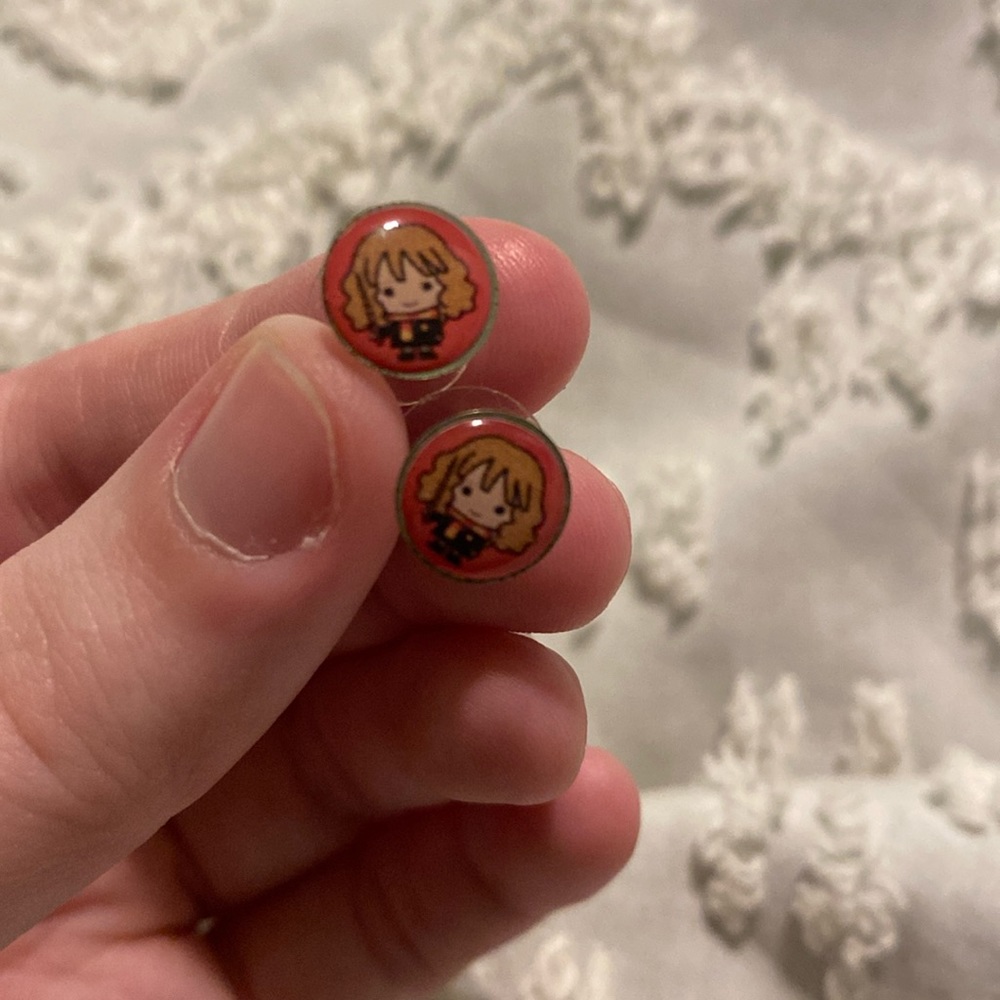 I’m selling stud earrings, with Hermione on them